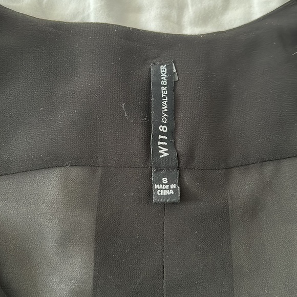 W118 Sheer Top - Picture 2 of 2